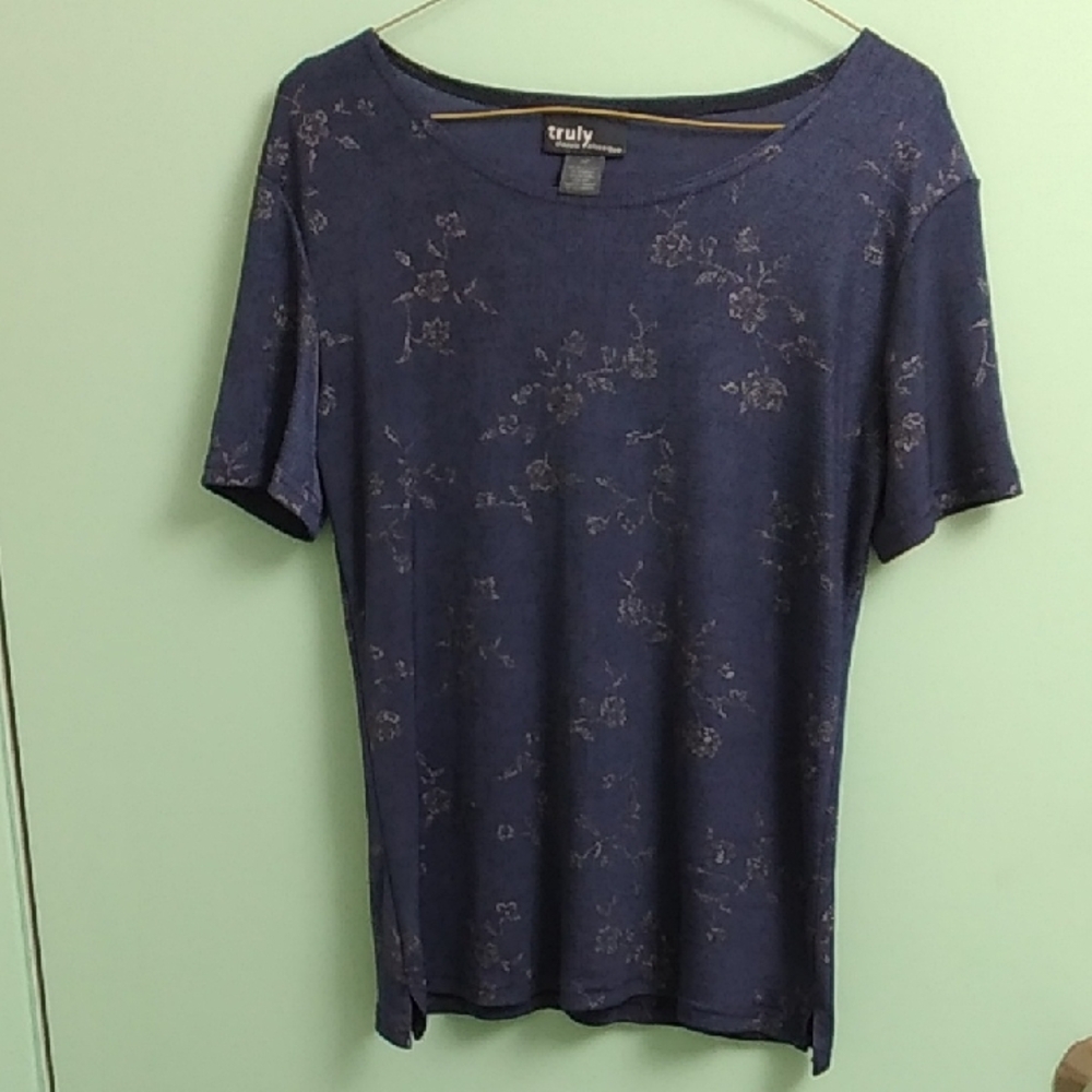 TRULY Dark Blue Floral Short Sleeve Top